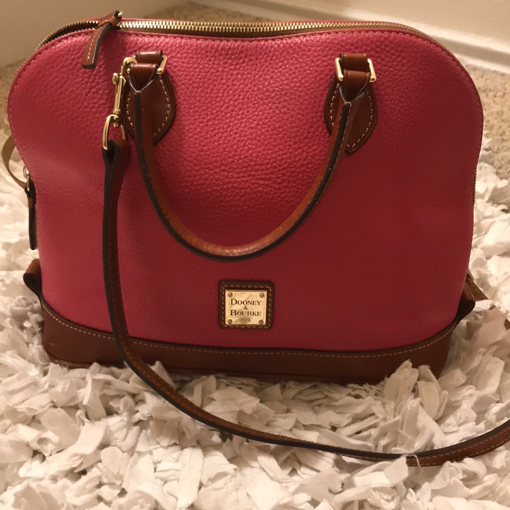 Pink Dooney and Bourke purse👛